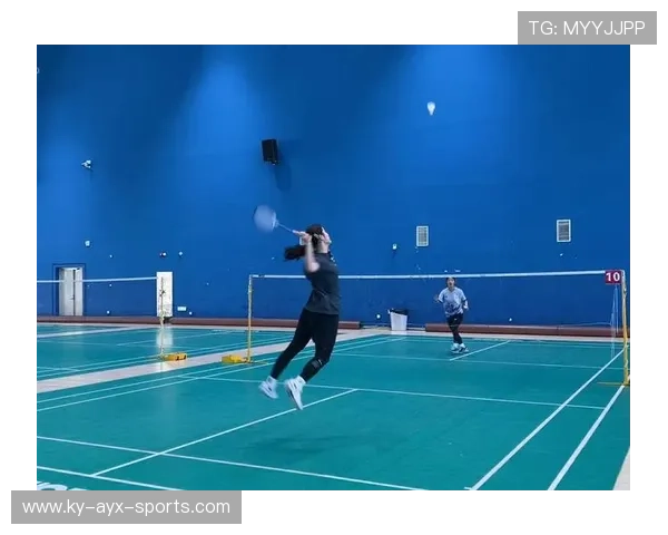 山口茜后场高点跳杀压制对手：在细节中锻造制胜节奏