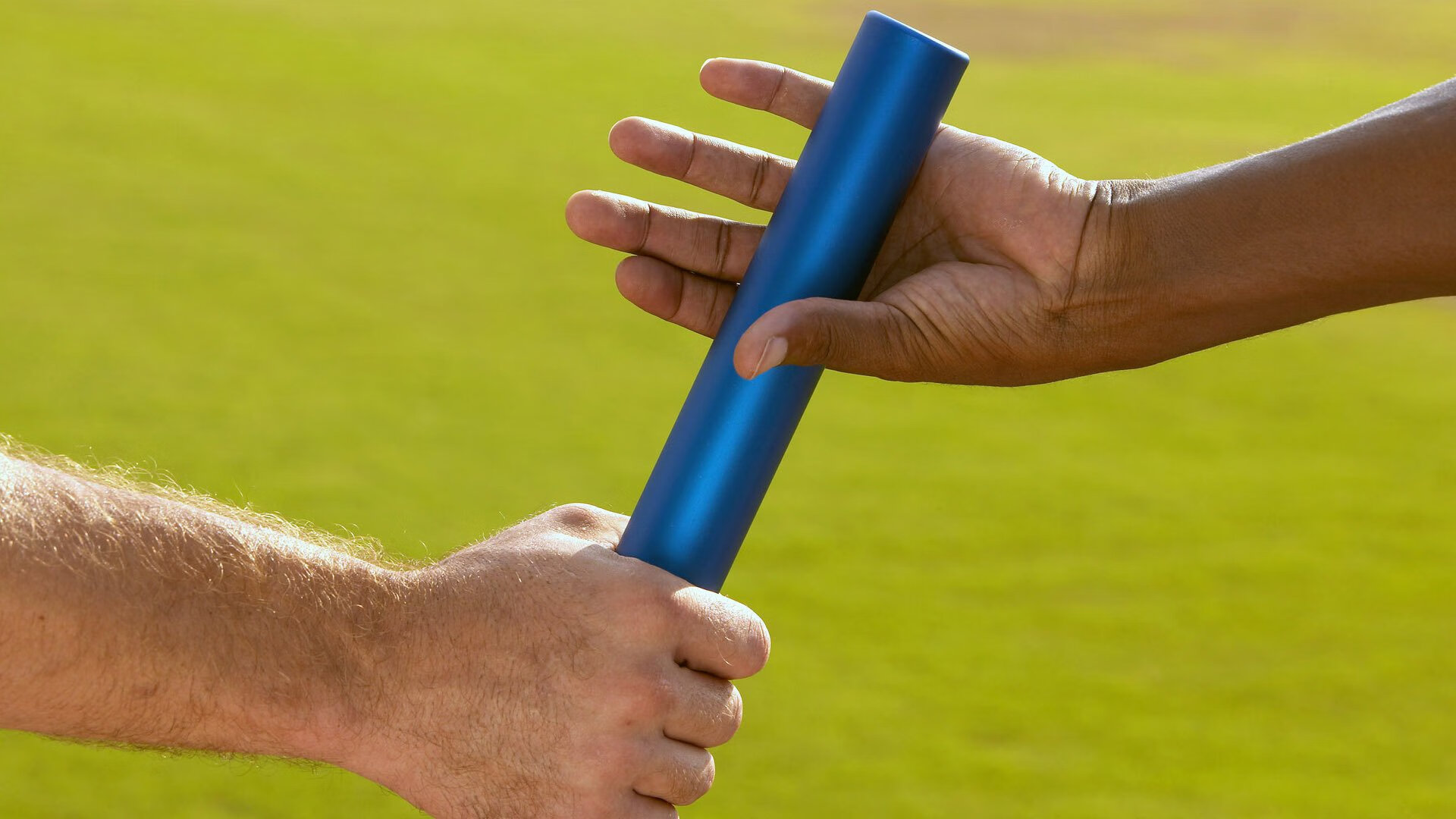 爱游戏下载-墙外观众席开启，远程球迷互动成新趋势