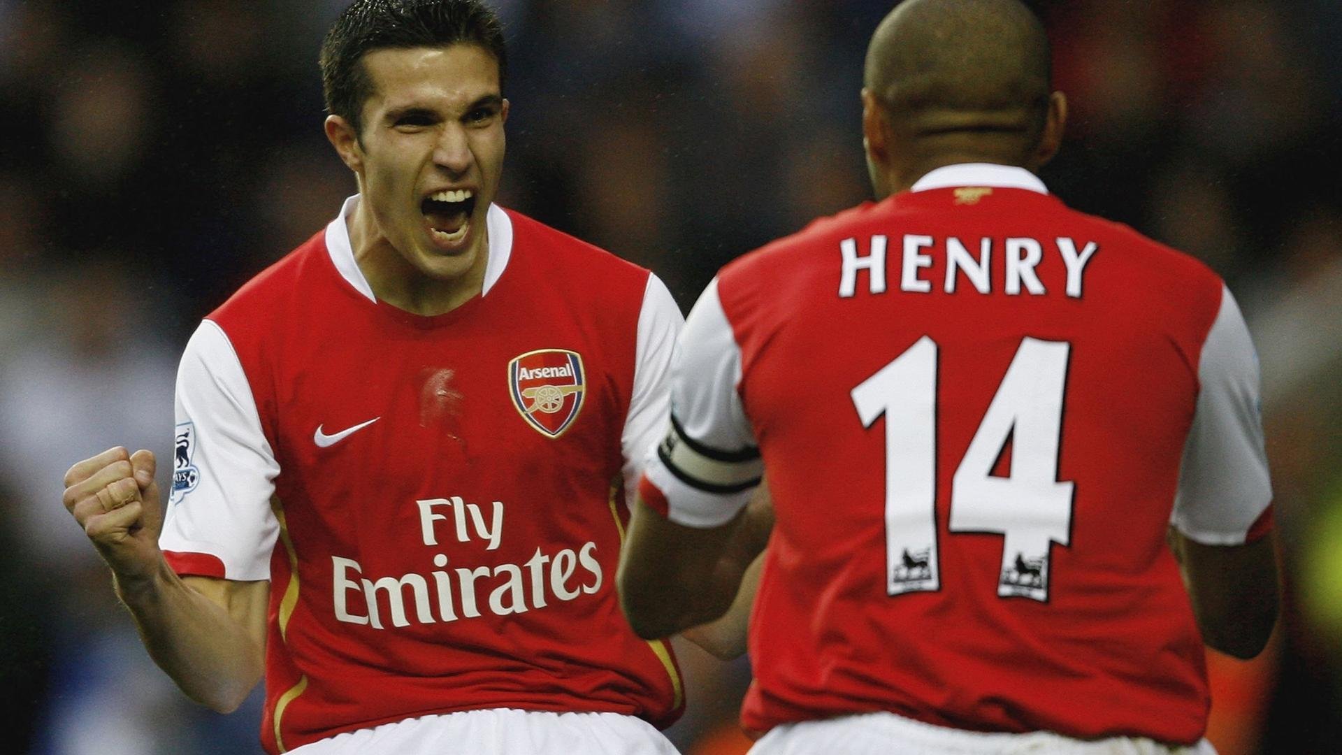 爱游戏平台-Schmidt 技术出众防守表现抢眼